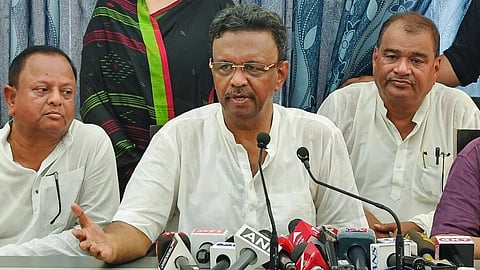 Mamata Banerjee close aide Firhad Hakim resigns as Kolkata mayor