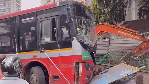 mumbai bus accident 