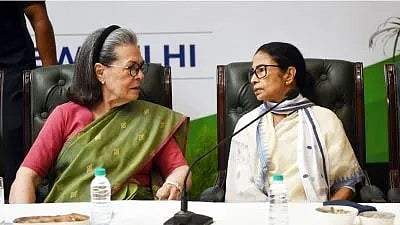 Mamata meets Sonia 