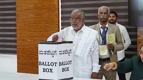 GT devegowda voting