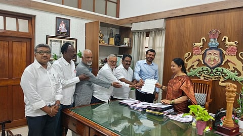 jds delegation submitted memoranda to Chief Secretary 
