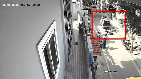 5 school children fall out of moving van after rear door opens in Bengaluru