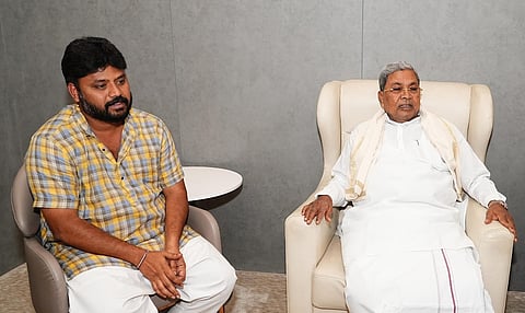 Pradeep Eshwar, Siddaramaiah