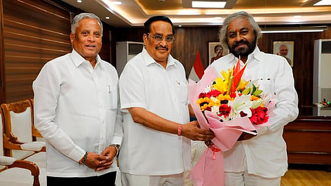 Eshwar Khandre meets Union Minister Cr patil and v Somanna