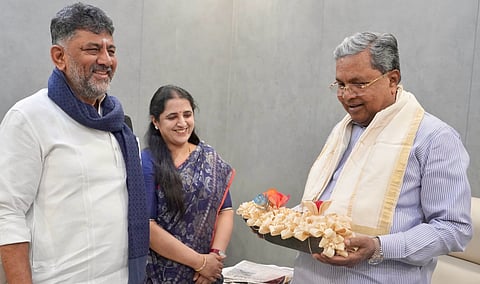 CM D K Shivakumar met Ex CM Siddaramaiah in his home 