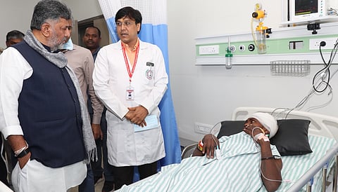 CM D K Shivakumar visit patients at hospital 