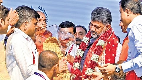 CM DK Shivakumar at the ‘Our Pride Felicitation Ceremony’organised by the Karnataka State Government Employees Association at Palace Grounds on Saturday.