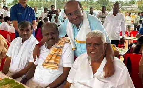 H D brothers in one frame 