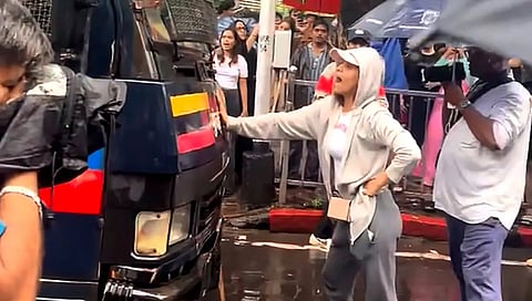 Viral Mumbai girl who stopped police van files harassment case