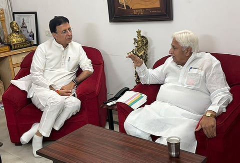 AICC General Secretary Randeep Singh Surjewala in conversation with former minister and Congress MLA HK Patil at the latter’s Bengaluru residence