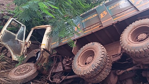 Two Killed After Speeding Lorry Rams Pedestrians In Ballari