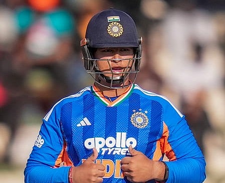 वैभव सूर्यवंशी ने रचा इतिहास: 15 वर्ष की आयु में बनीं प्रथम श्रेणी क्रिकेट टीम की कप्तान
