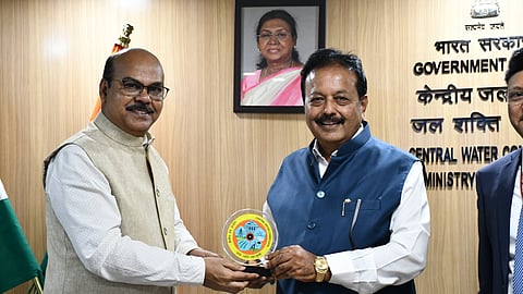 Minister Chaluvarayswamy meets CWC chairman