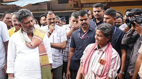 DK Shivakumar Surprise Visit to Yeshwanthpur APMC