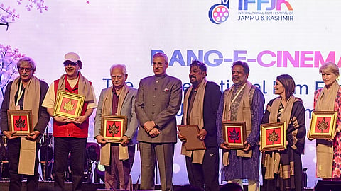 Omar Abdullah with bollywood directors and filmmakers