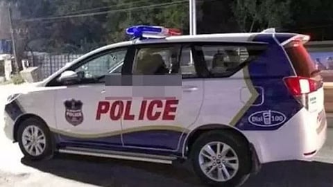 Patrolling vehicle