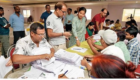 ECI directs BLOs to visit homes of SIR noticees to collect required documents