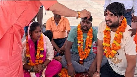 Family of 5 another person embrace Hinduism in Uttar Pradesh