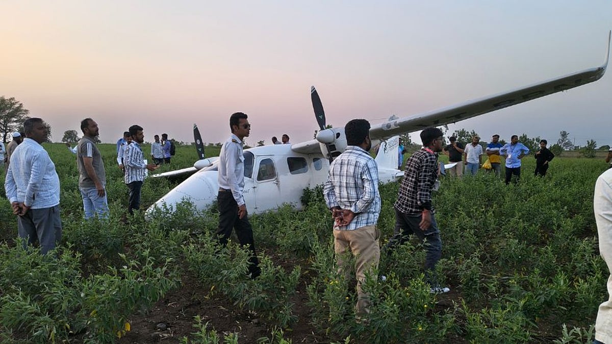 Training aircraft makes emergency landing on farmland near Kalaburagi Airport