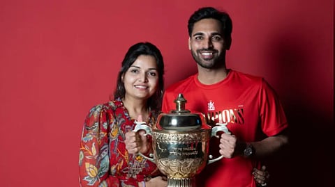 Bhuvneshwar Kumar with wife Nupur