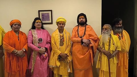 Falahari Maharaj Takes U-Turn On Virat Kohlis Paid Visit To Premanand Maharaj Ashram Allegations