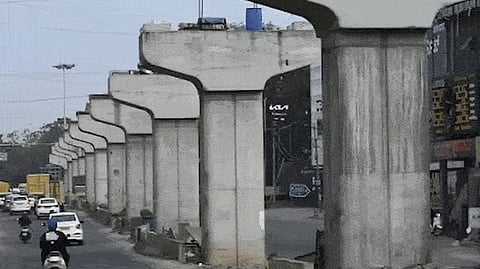 Man mocks Govt over delayed Bengaluru Flyover