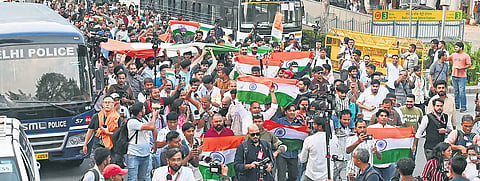 Delhi Protests Deal ₹3,000 Crore Blow to Traders; Fears Mount Over ₹10,000 Crore Loss by Diwali