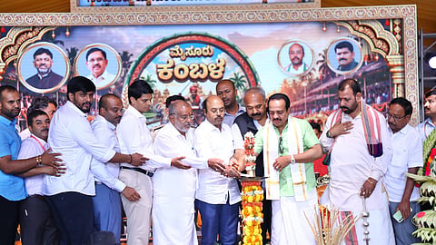 Minister Yathindra Siddaramaiah flags off Kambala 