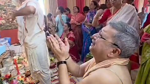 TMC MP Kalyan Banerjee Breaks Down During Durga Puja, Video Goes Viral