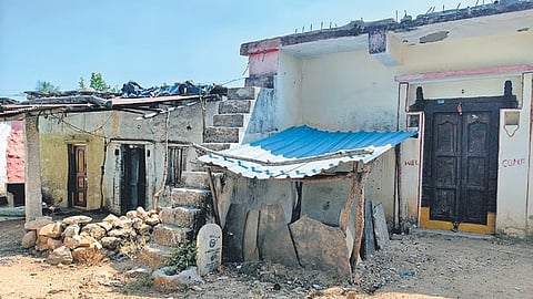 Houses remain locked in Putpak Thanda after its residents migrated to the cityವ