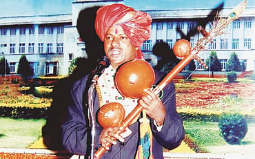ಕಿನ್ನೂರಿ ಕಣ್ಣೀರು