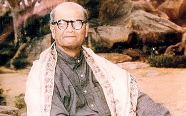 ಡಿವಿಜಿಗೆ ಪೈಲ್ಸ್!