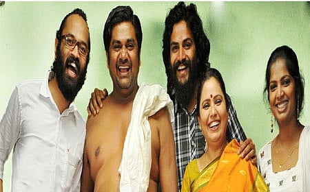 ಡೈರೆಕ್ಟರ್ ಸ್ಪೆಷಲ್ ಚಿತ್ರದ ದೃಶ್ಯ.