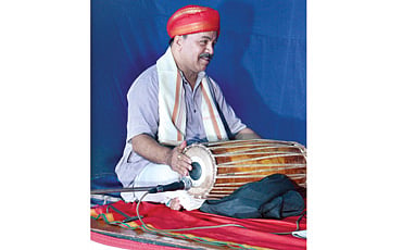 ಹೊಳ್ಳ ಹೊಳಪು