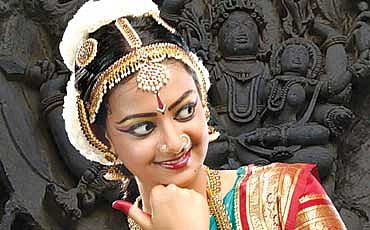 ನಯನ ನರ್ತನ