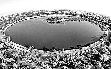 ಕಂಕಾರಿಯಾ ಮಾದರಿಯನ್ನು ನಾವೂ ಅನು'ಮೋದಿ'ಸೋಣ