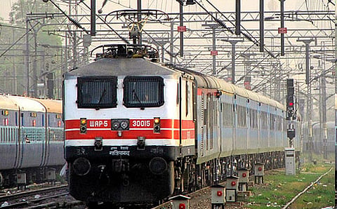 ರೈಲು ಪ್ರಯಾಣ ದುಬಾರಿ ಸಾಧ್ಯತೆ