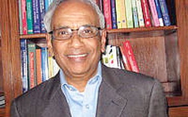 ಗರಿಗೆದರಿದ ಗಿರಿ