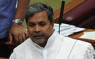 ಕಾಂಗ್ರೆಸ್ ಹೀನಾಯ ಸ್ಥಿತಿಯೇ ಸಿದ್ದರಾಮಯ್ಯಗೆ ರಕ್ಷಣಾಕವಚ