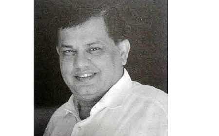 ಟಿ-ಶರ್ಟ್ ಮಾರುತ್ತಲೇ ಅವನು ನೂರು ಕೋಟಿ ದುಡಿದ!