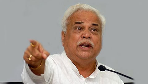 ಉನ್ನತ ಶಿಕ್ಷಣ ಸಚಿವ ಆರ್.ವಿ.ದೇಶಪಾಂಡೆ