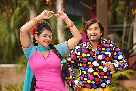 ಸಂತೋಷ್, ಶಿಲ್ಪಾ ಹಾಗೂ ಪೂಜಾ ಅಭಿನಯದ ಗೌಡ್ರುಡುಗ್ರು ಸಿನಿಮಾದ ಸ್ಟಿಲ್ಸ್...