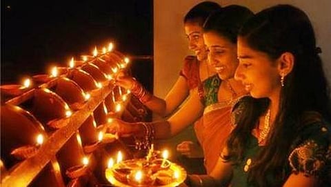 ದೃಷ್ಟಿಯು ನಿನ್ನದೆ ಆರದಿರಲಿ ಬೆಳಕು