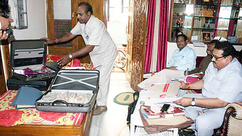 ಲೋಕಾಯುಕ್ತ ದಾಳಿ (ಸಂಗ್ರಹ ಚಿತ್ರ)