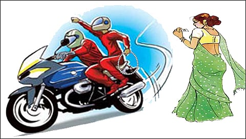 ಸರಗಳ್ಳರ ಕೈಚಳಕ