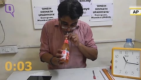 ೩೯.೮೫ ಸೆಕಂಡಿನಲ್ಲಿ ೫೦೦ ಗ್ರಾಂ ಕೆಚಪ್ ಸೇವಿಸಿ ದಾಖಲೆ ಮಾಡಿದ ಮುಂಬೈನ ದಿನೇಶ್ ಉಪಾಧ್ಯಾಯ