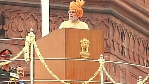 ದೇಶದ ರಾಜಧಾನಿ ದೆಹಲಿಯ ಕೆಂಪುಕೋಟೆಯಲ್ಲಿ ಧ್ವಜಾರೋಹಣ ನಡೆಸಿ ಭಾಷಣ ಮಾಡಿದ ಪ್ರಧಾನಿ ನರೇಂದ್ರ ಮೋದಿ