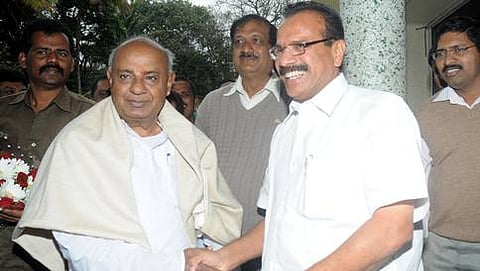 ದೇವೇಗೌಡ - ಸದಾನಂದಗೌಡ (ಸಂಗ್ರಹ ಚಿತ್ರ)