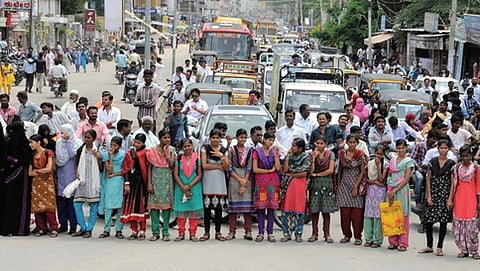 ರಾಯಚೂರಿನಲ್ಲಿ ಪ್ರತಿಭಟನೆ