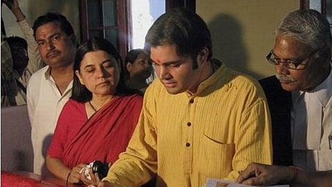 ವರುಣ್ ಗಾಂಧಿ ಮತ್ತು ಮನೇಕಾ ಗಾಂಧಿ (ಸಂಗ್ರಹ ಚಿತ್ರ)